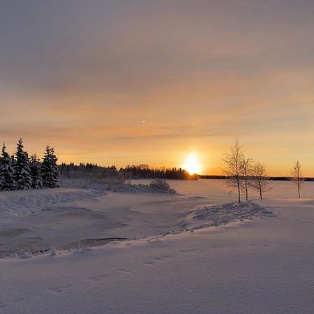 Hotelli Kultainen Joutsen Kuusamo Zewnętrze zdjęcie