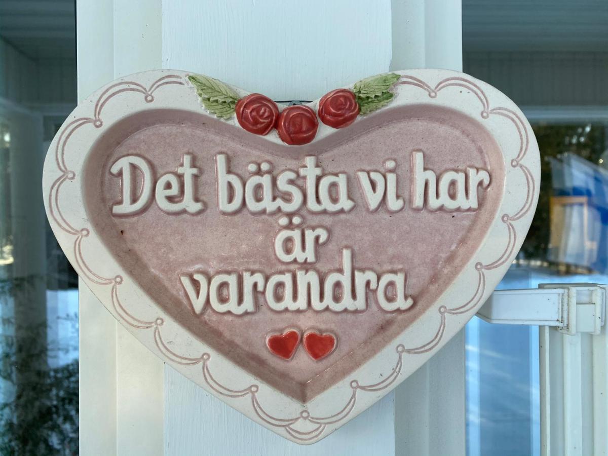 Hotelli Kultainen Joutsen Kuusamo Zewnętrze zdjęcie