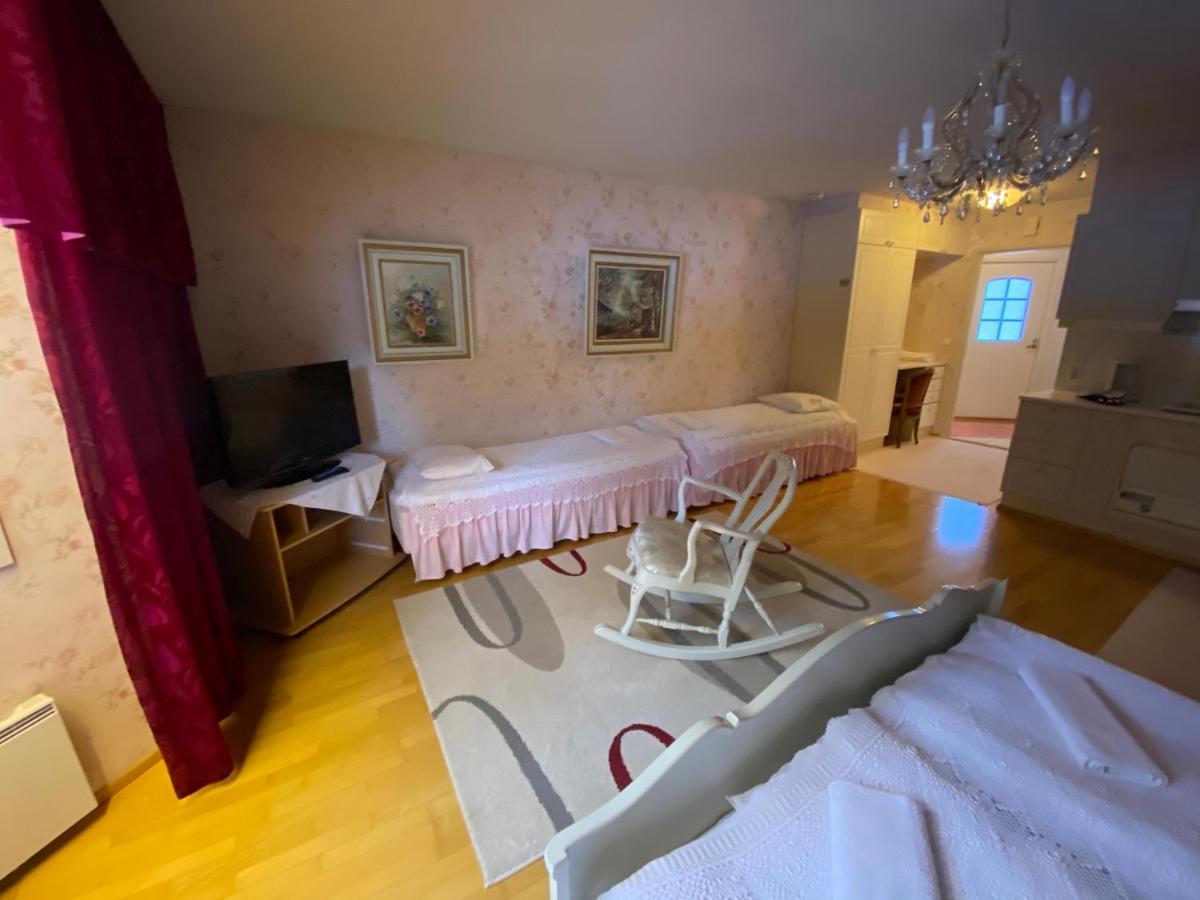 Hotelli Kultainen Joutsen Kuusamo Zewnętrze zdjęcie